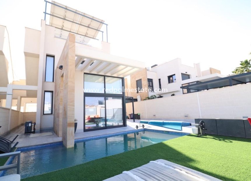 Reventa - Villa -
Orihuela Costa - Lomas de Cabo Roig