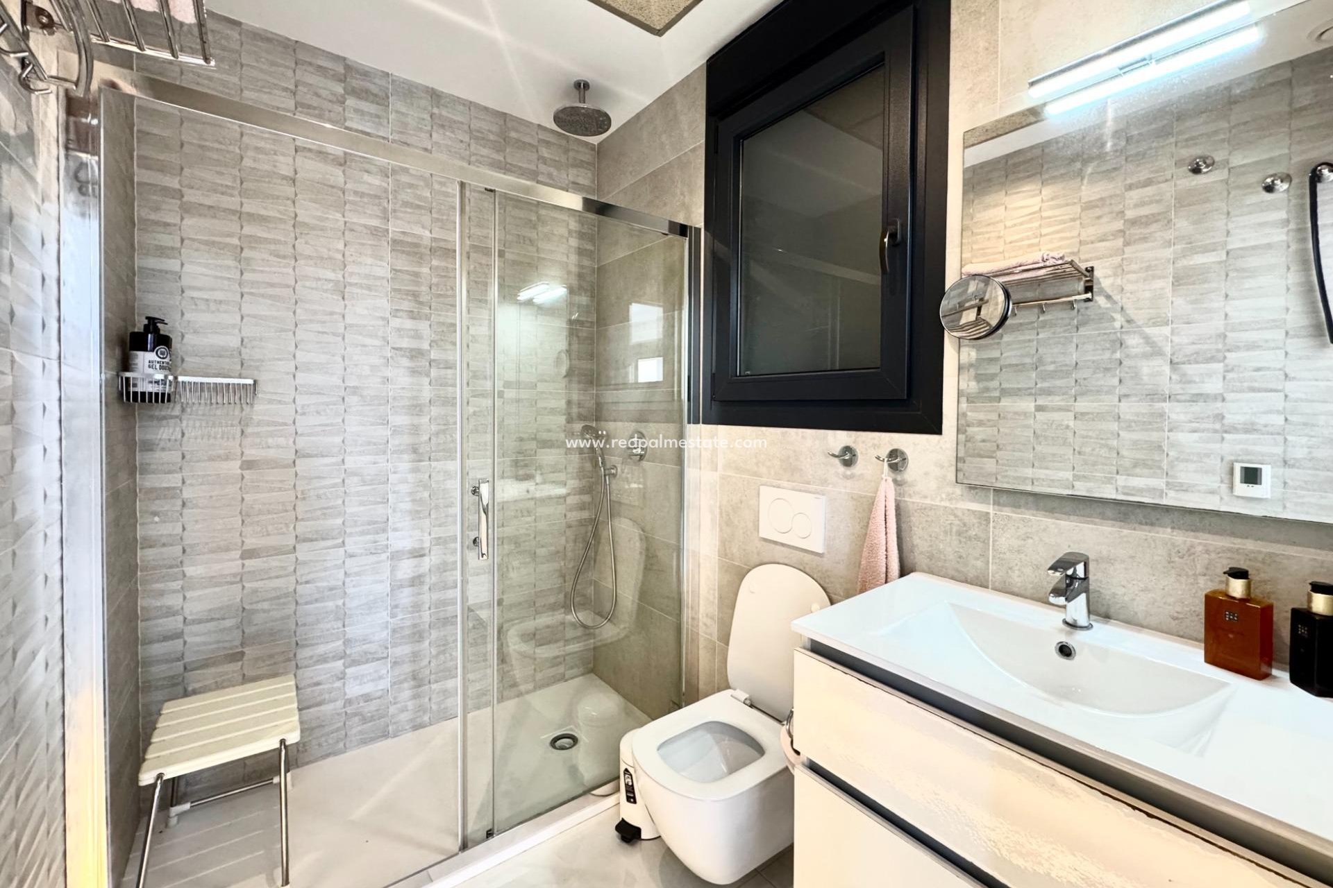 Reventa - Villa -
Orihuela Costa - Lomas de Cabo Roig