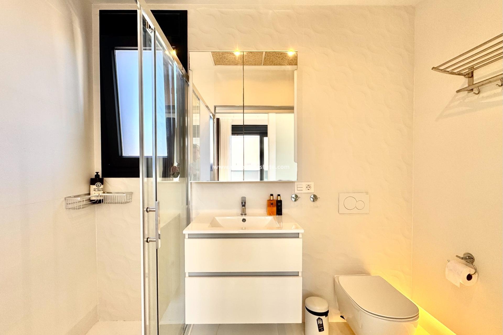 Reventa - Villa -
Orihuela Costa - Lomas de Cabo Roig