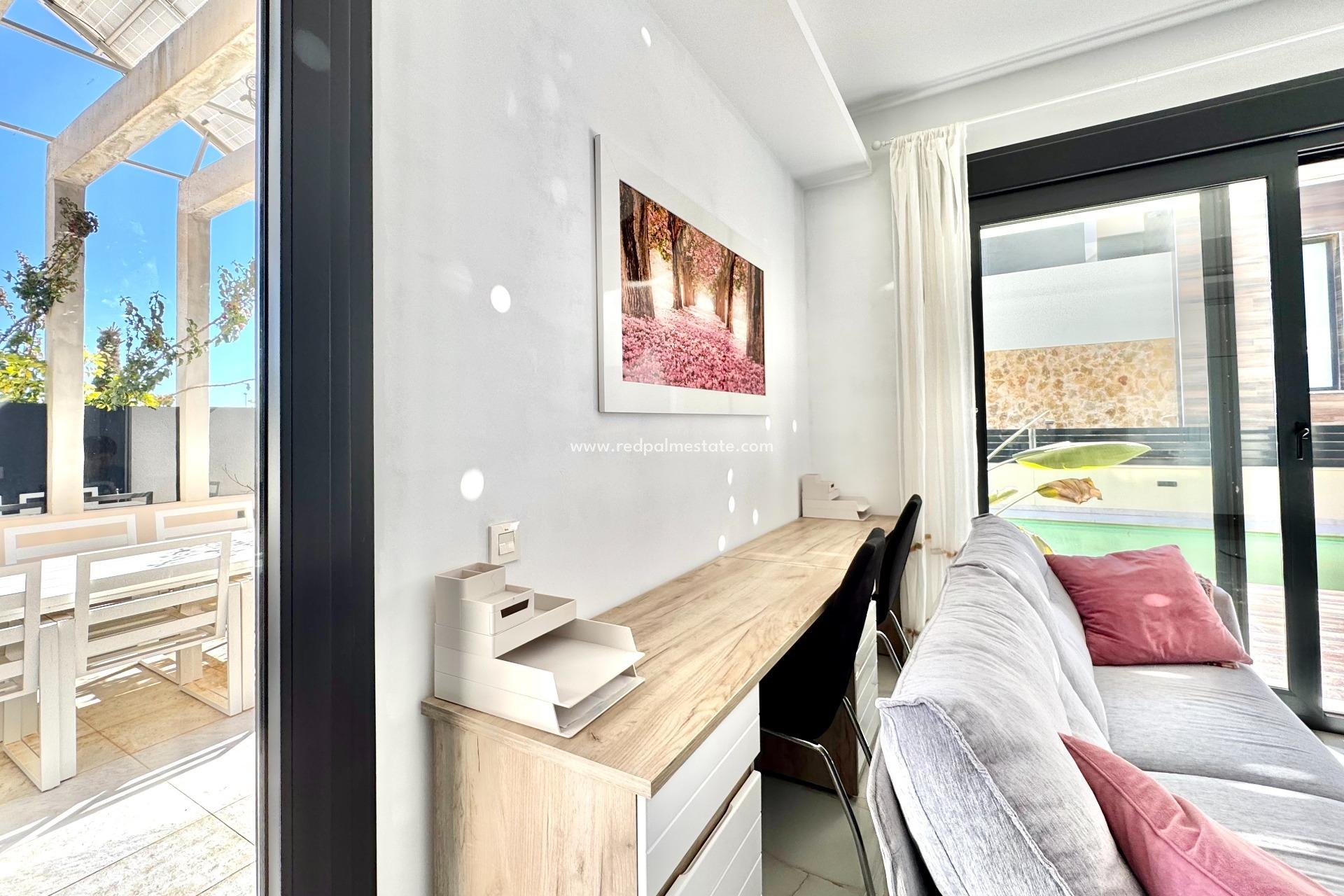 Reventa - Villa -
Orihuela Costa - Lomas de Cabo Roig