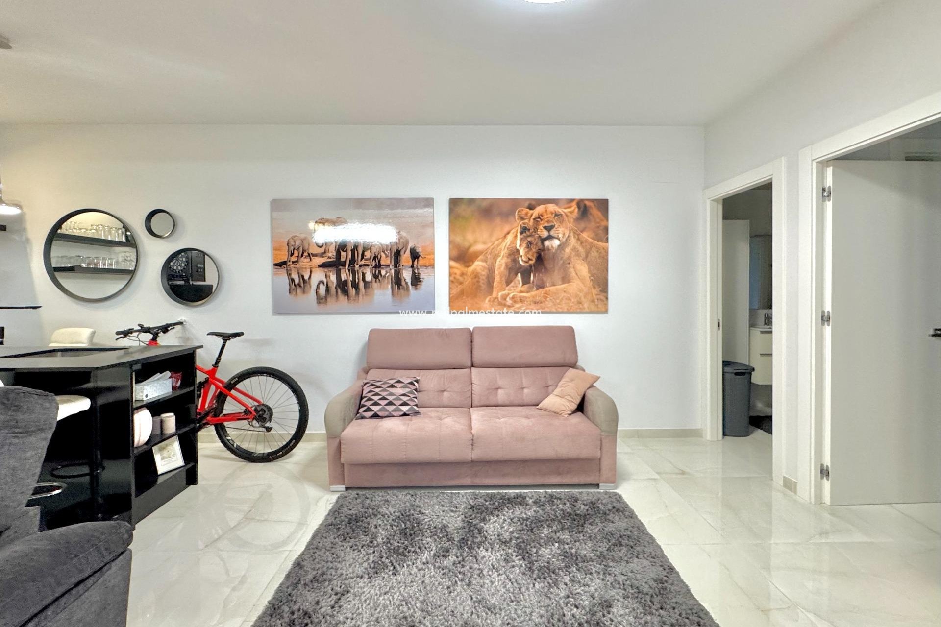 Reventa - Villa -
Orihuela Costa - Lomas de Cabo Roig