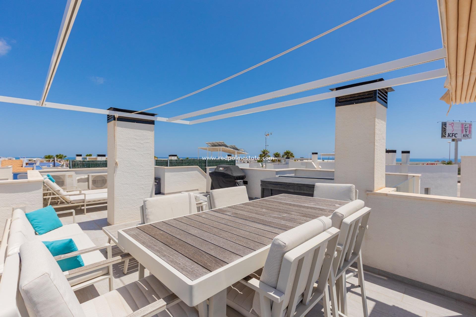Reventa - Villa -
Orihuela Costa - Lomas de Cabo Roig