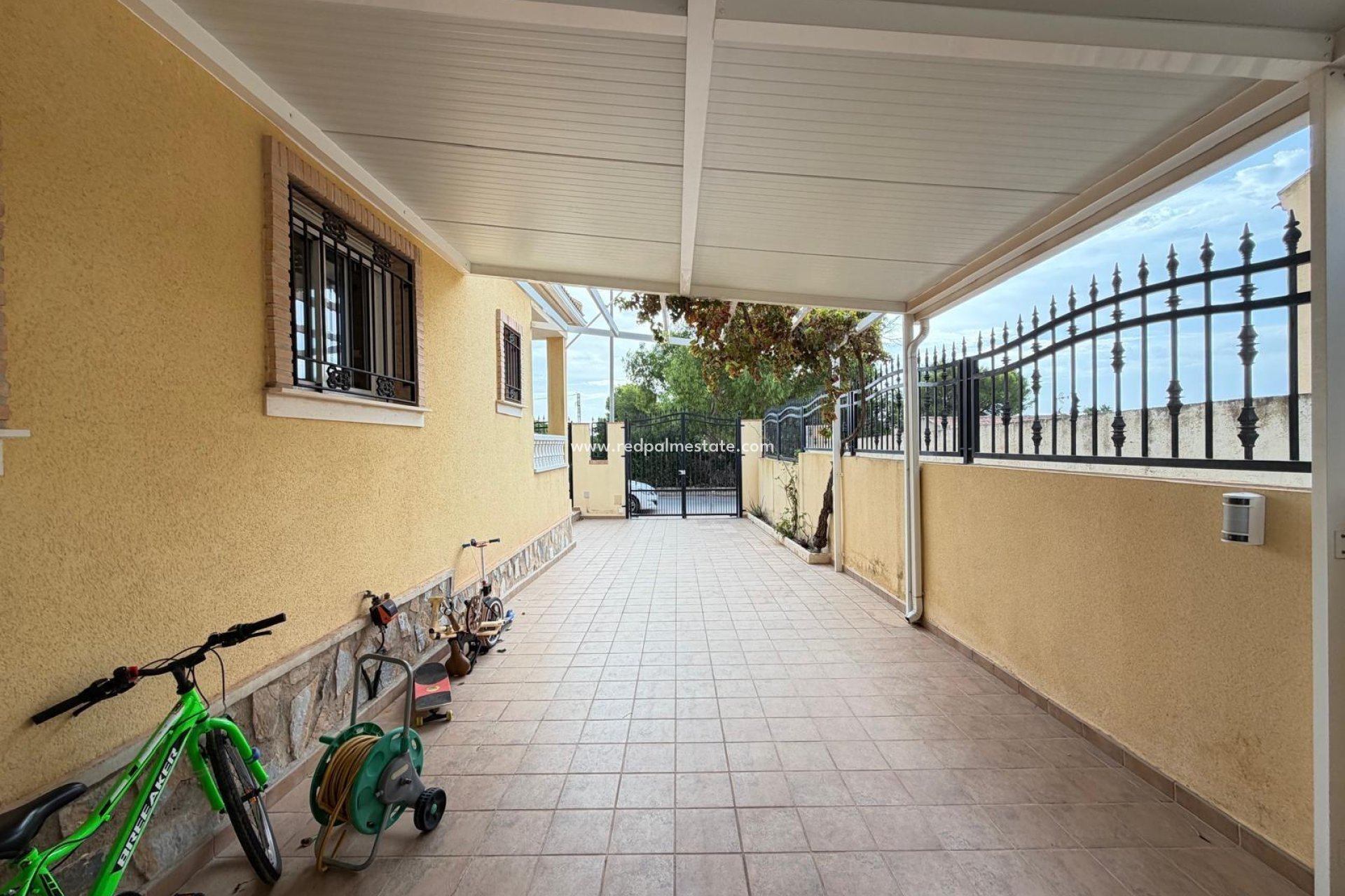 Reventa - Villa -
Orihuela Costa - Lomas De Don Juan