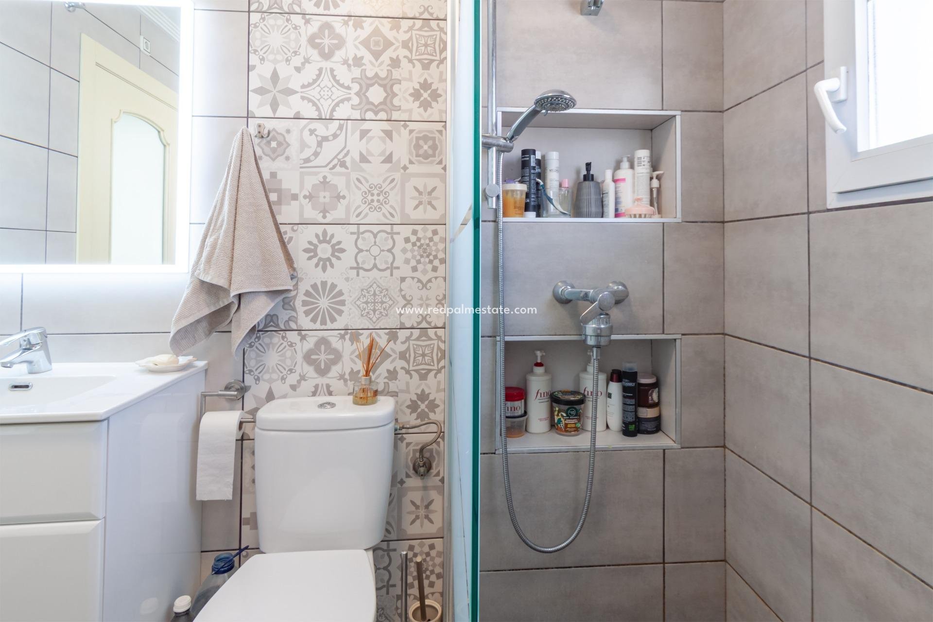 Reventa - Villa -
Orihuela Costa - Los Almendros-la Florida