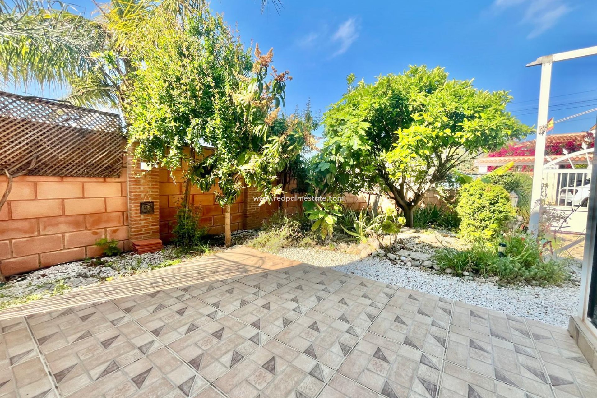 Reventa - Villa -
Orihuela Costa - Los Almendros-la Florida