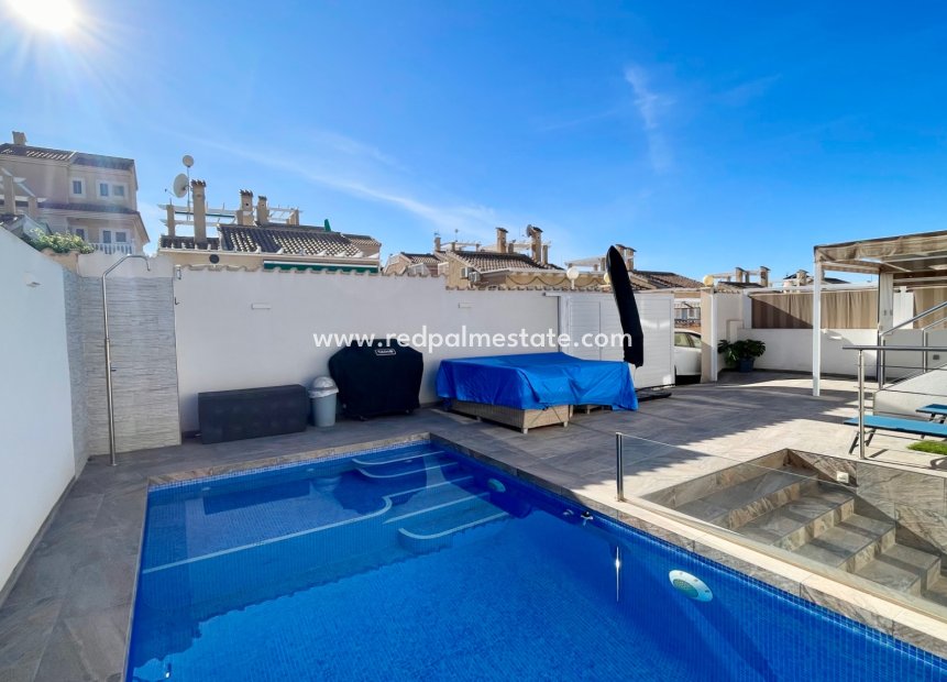 Reventa - Villa -
Orihuela Costa - Los Altos