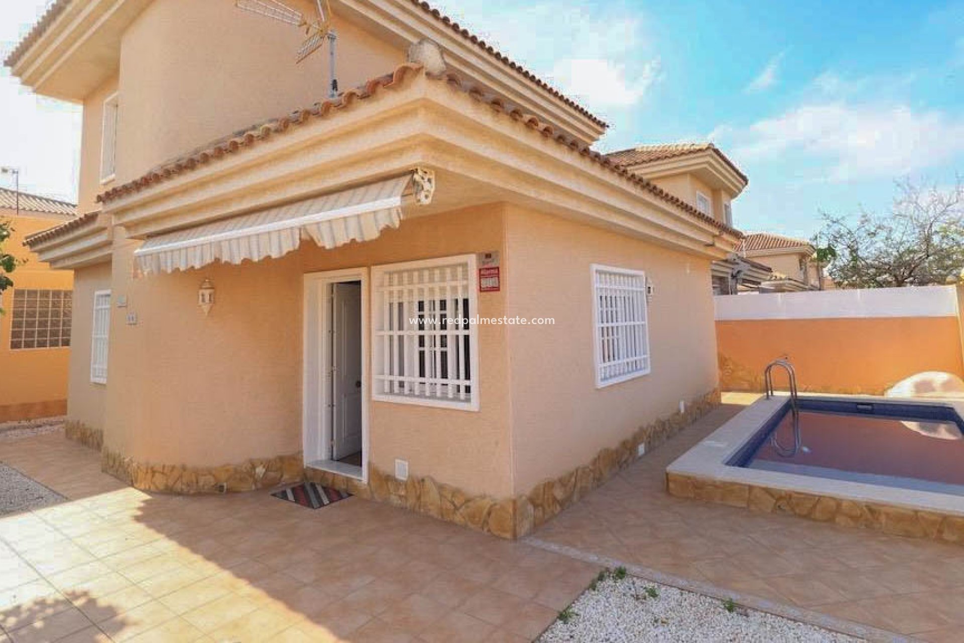 Reventa - Villa -
Orihuela Costa - Los altos