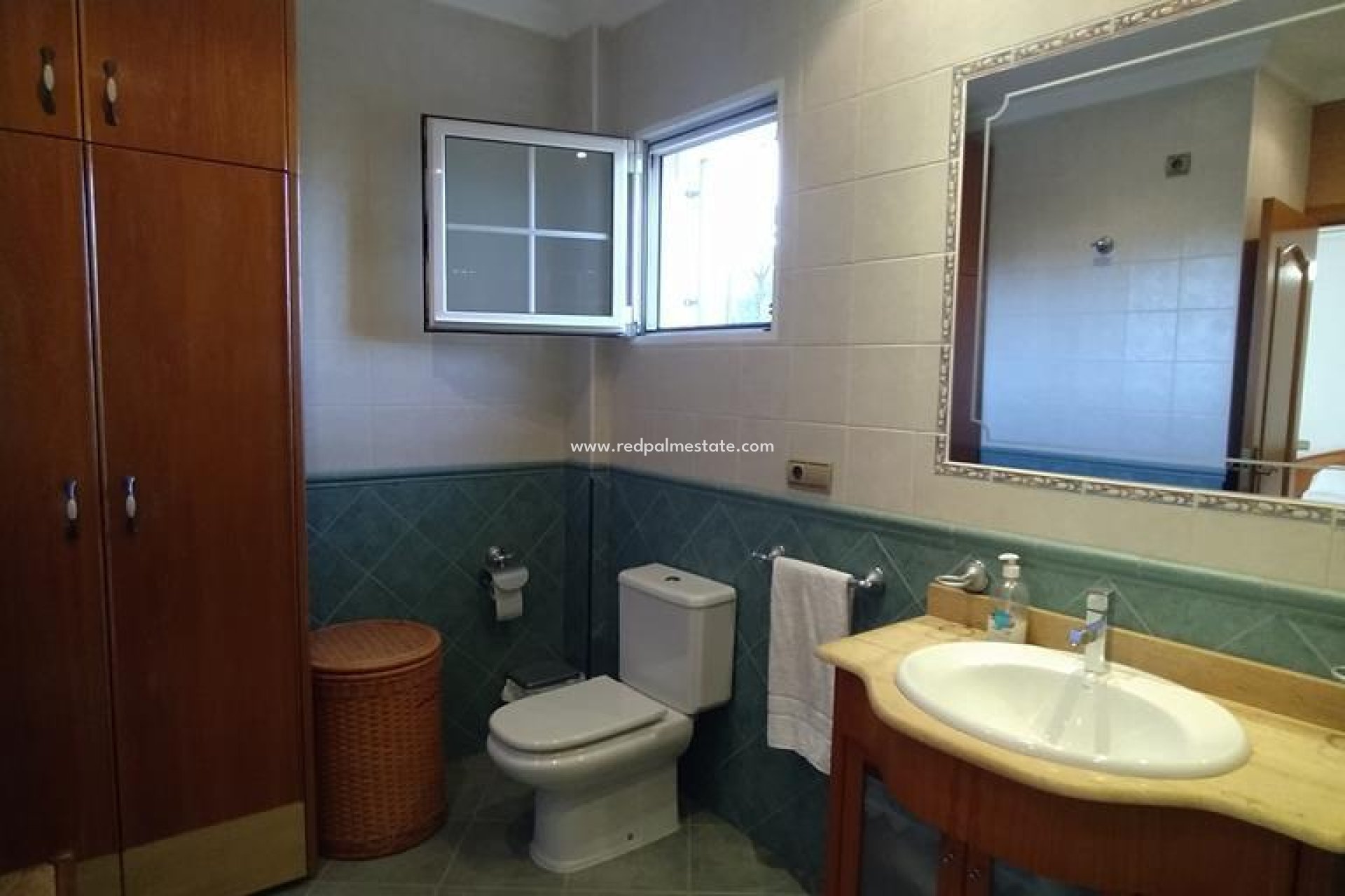 Reventa - Villa -
Orihuela Costa - LOS DESEMPARADOS