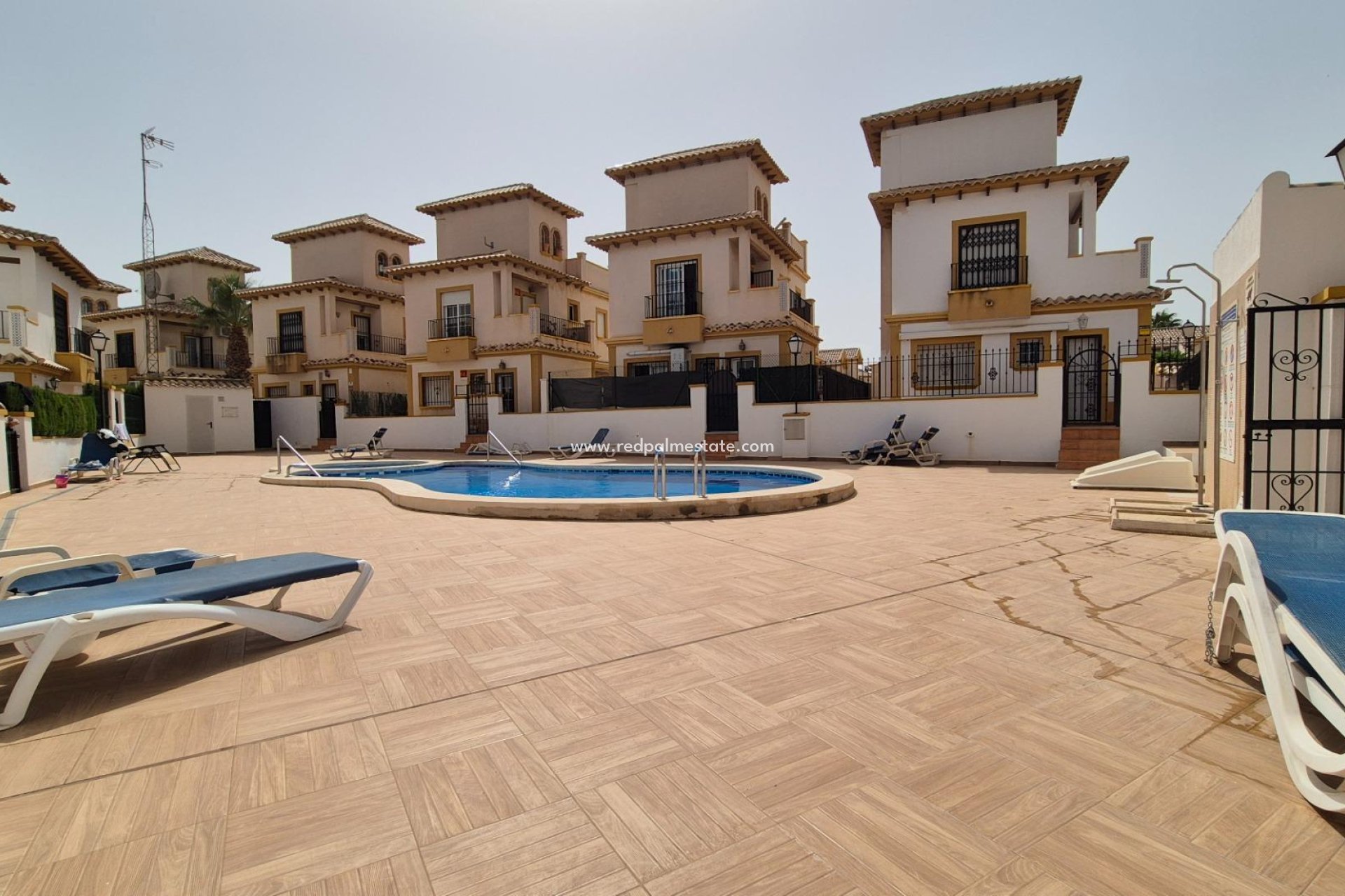 Reventa - Villa -
Orihuela Costa - Los Dolses