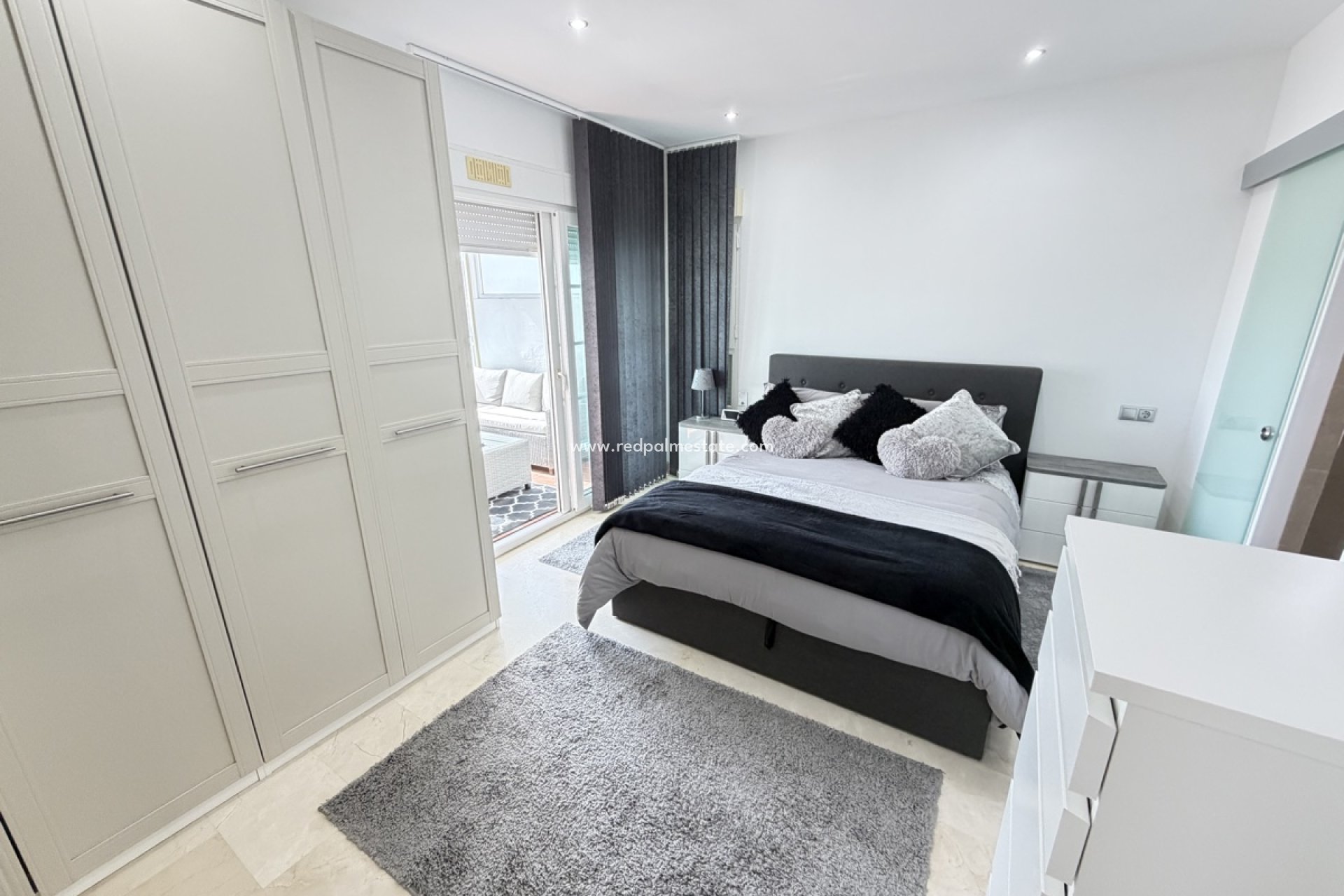 Reventa - Villa -
Orihuela Costa - Los Dolses