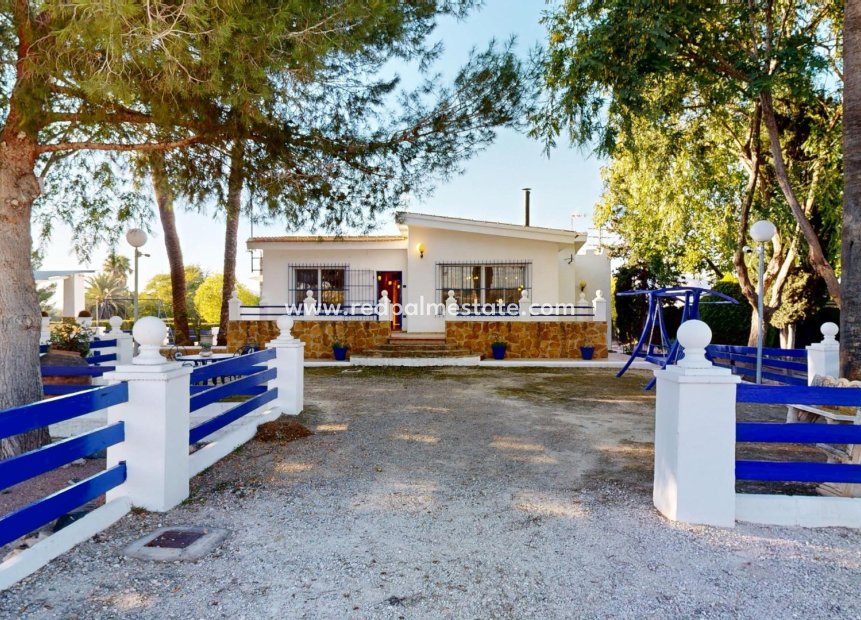 Reventa - Villa -
Orihuela Costa - Orihuela