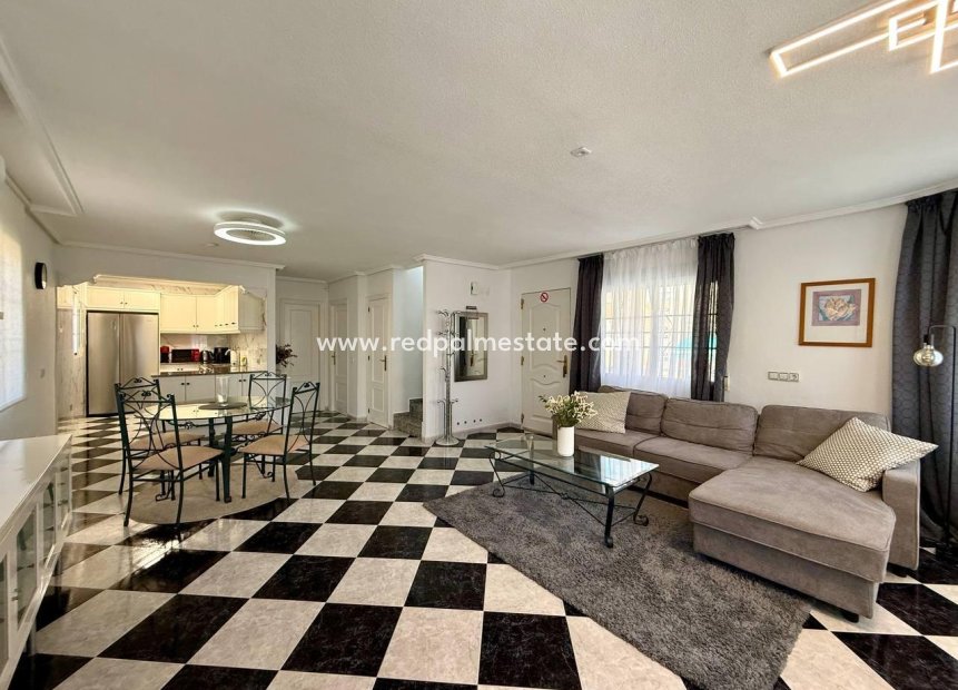 Reventa - Villa -
Orihuela Costa - Playa Flamenca