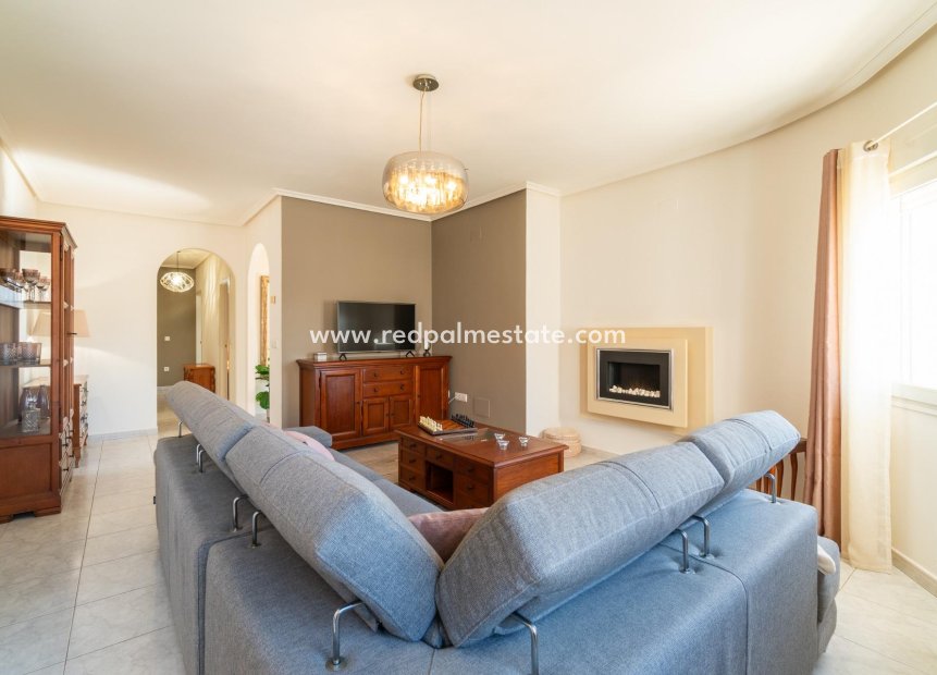 Reventa - Villa -
Orihuela Costa - Playa Flamenca