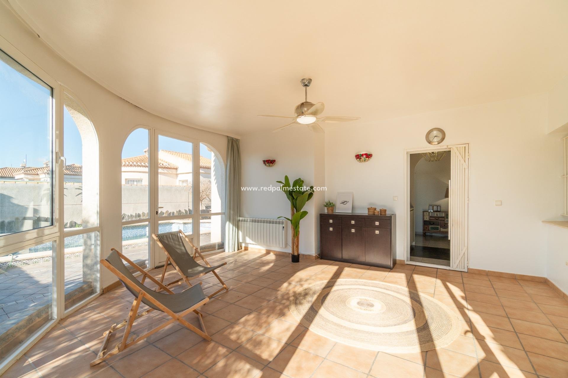 Reventa - Villa -
Orihuela Costa - Playa Flamenca