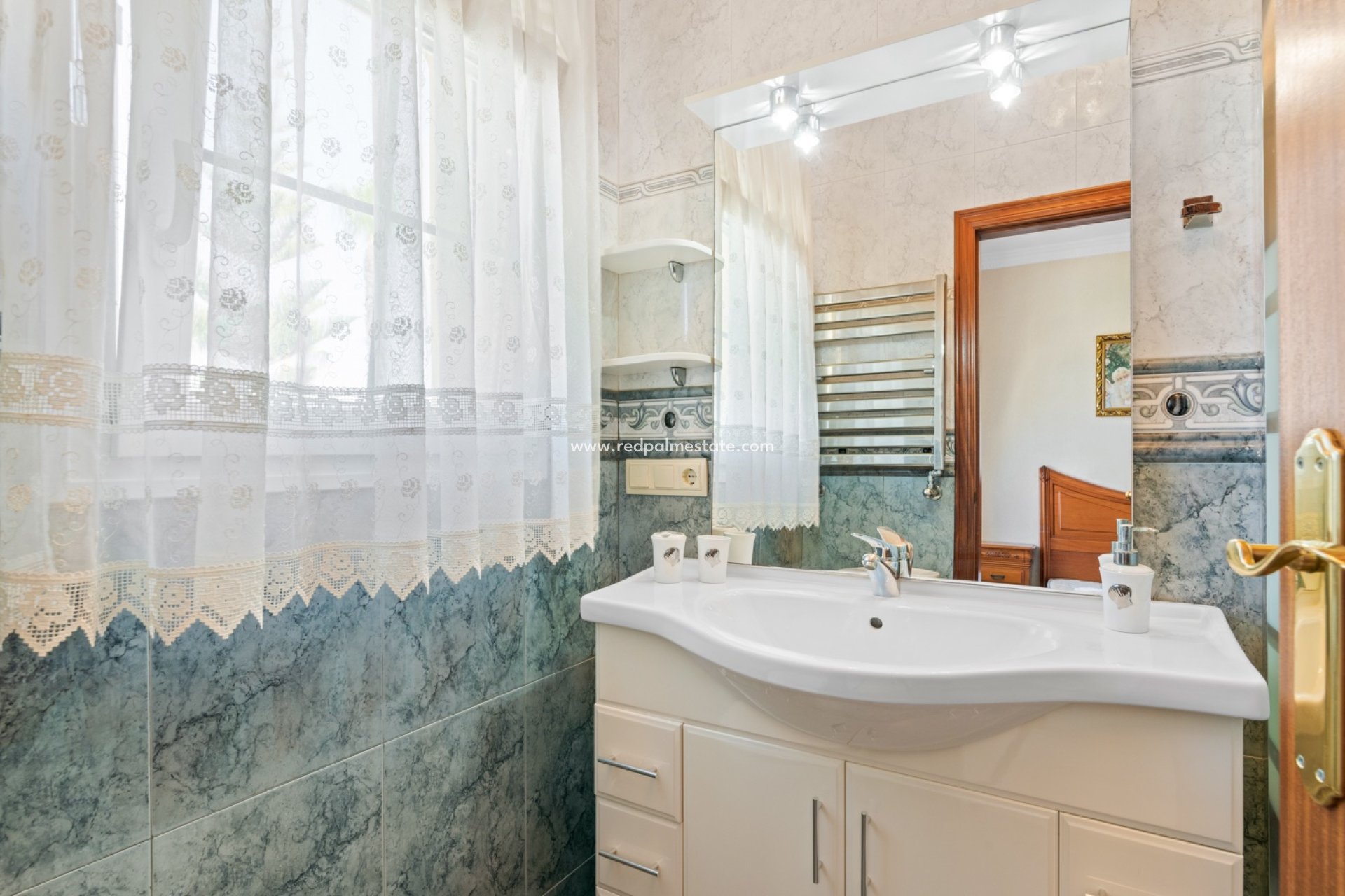 Reventa - Villa -
Orihuela Costa - Playa Flamenca