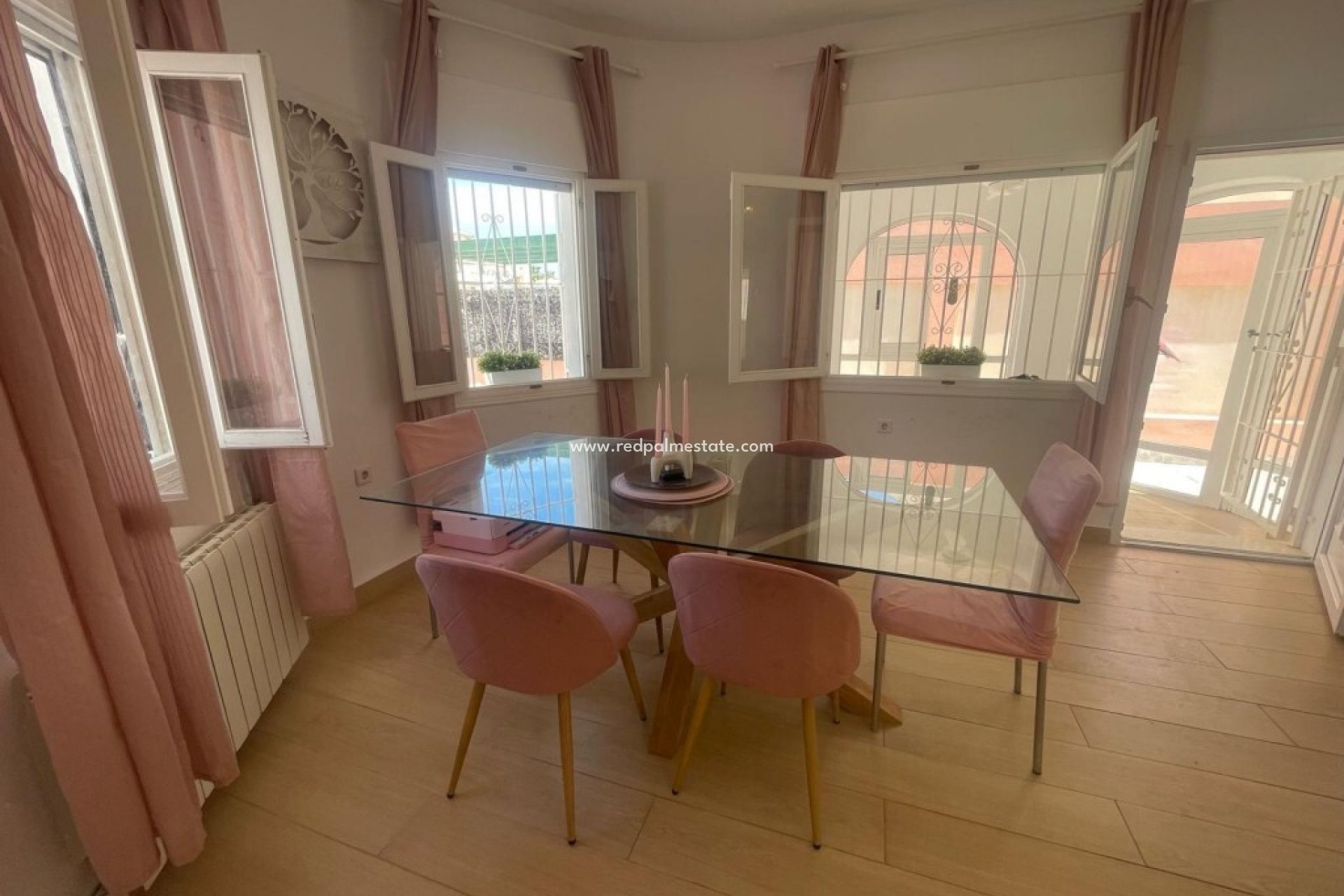 Reventa - Villa -
Orihuela Costa - Playa Flamenca