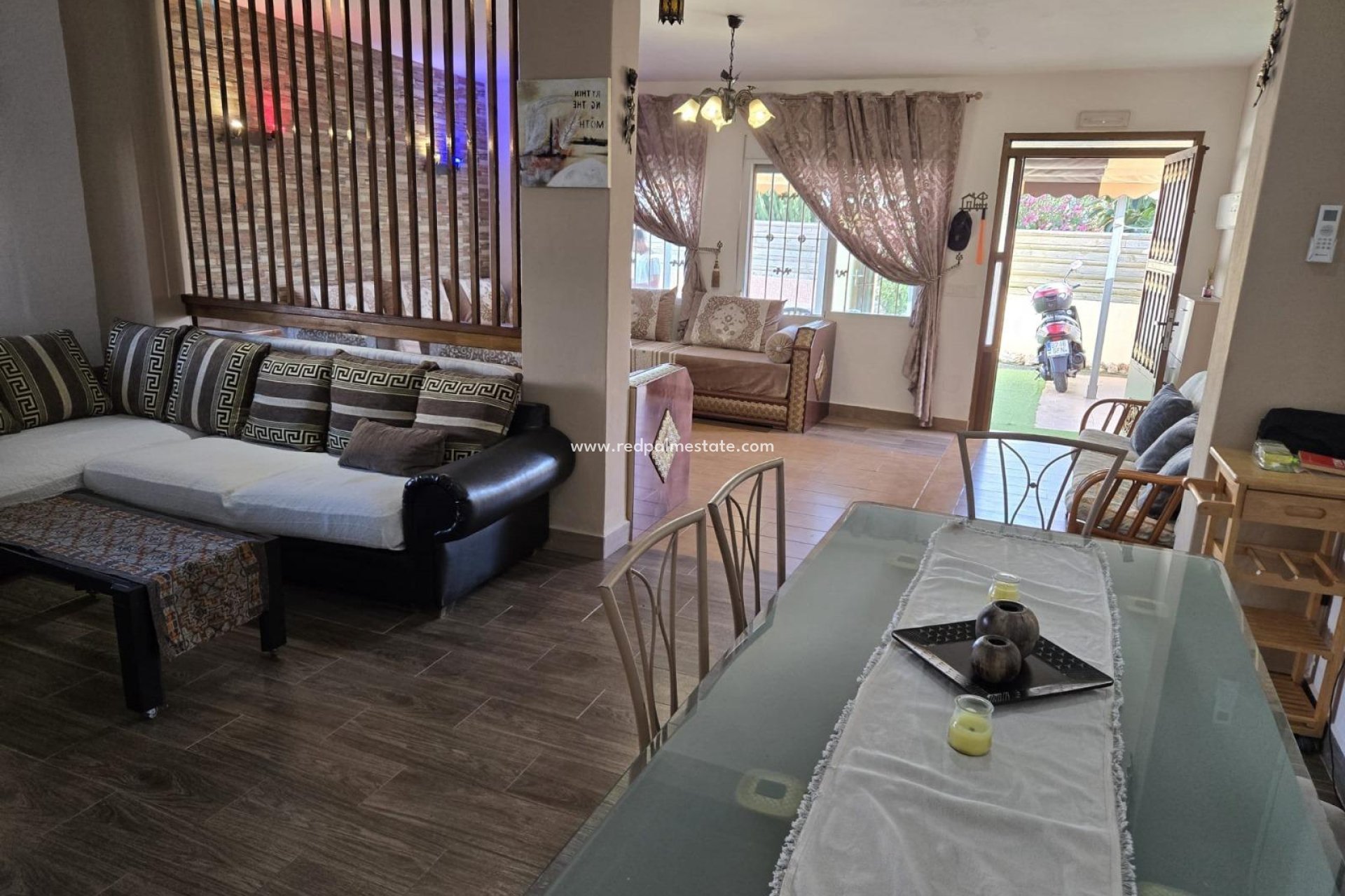 Reventa - Villa -
Orihuela Costa - Playa Flamenca