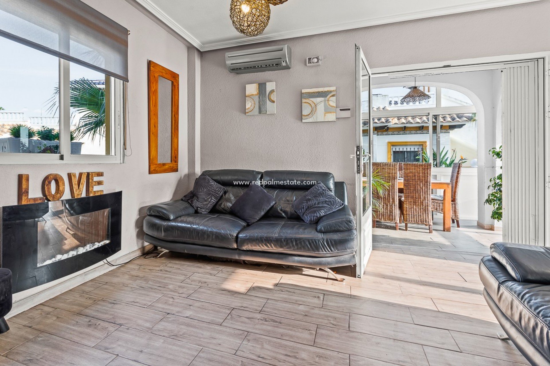 Reventa - Villa -
Orihuela Costa - Playa Flamenca