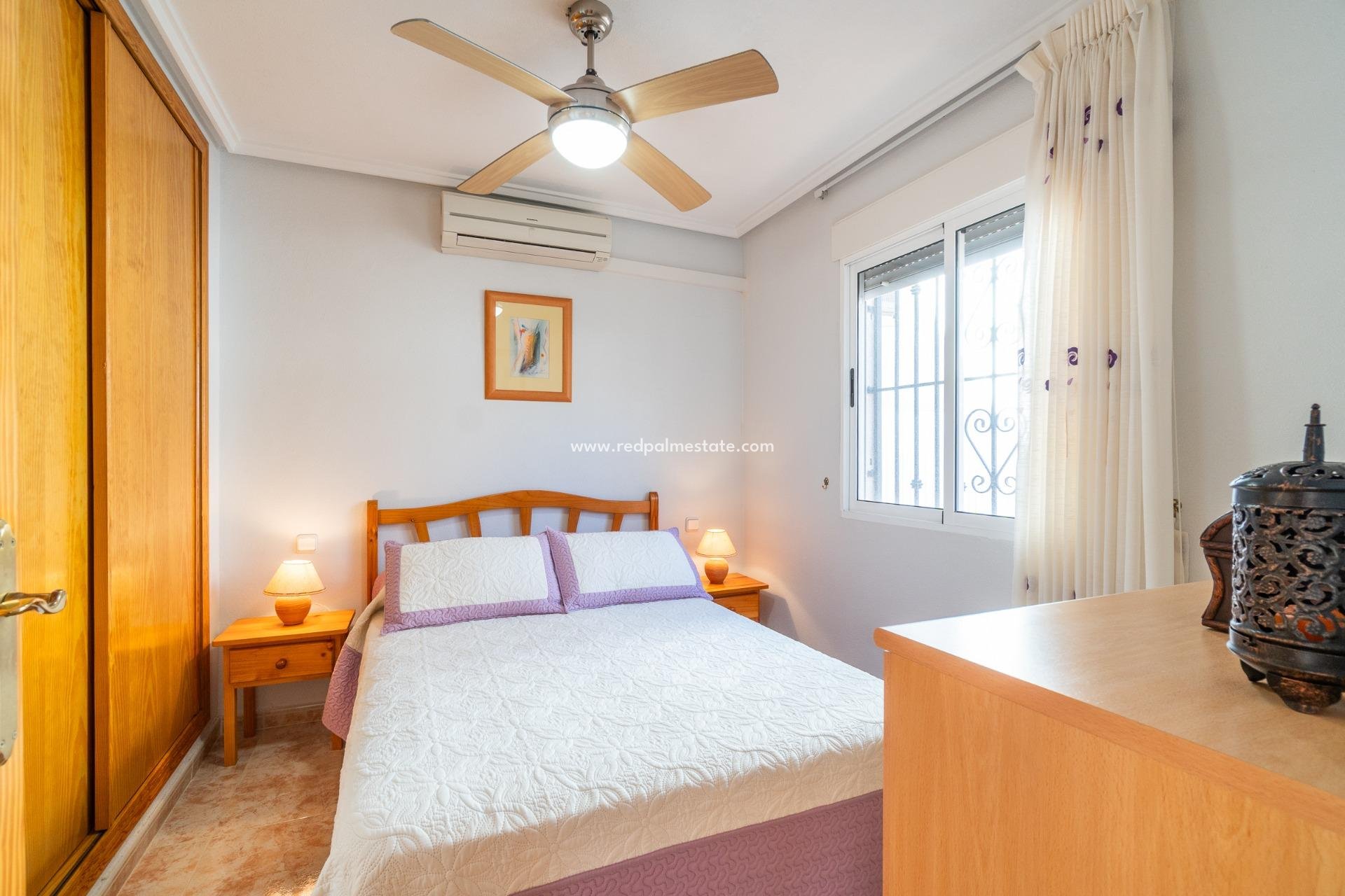 Reventa - Villa -
Orihuela Costa - Playa Flamenca