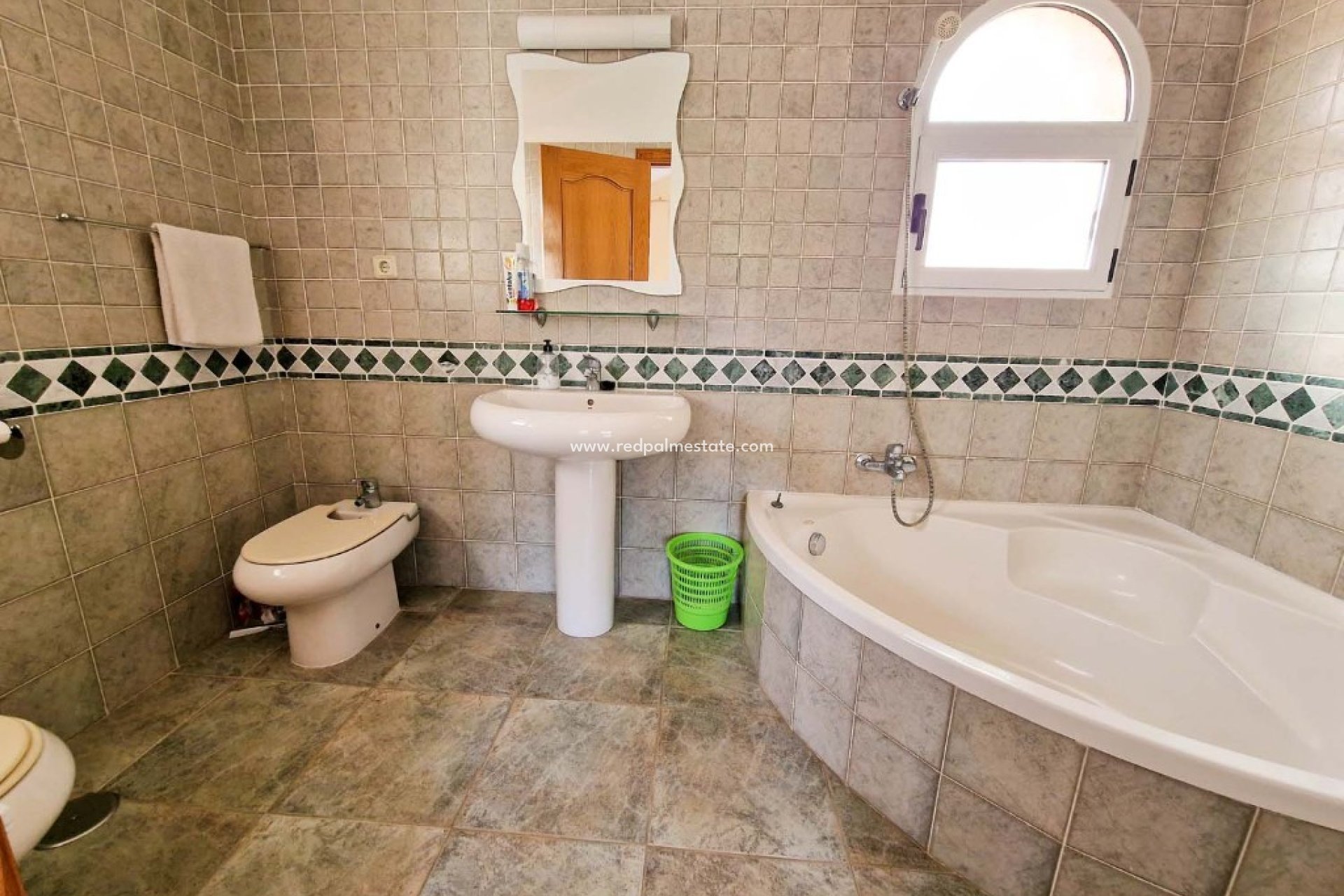 Reventa - Villa -
Orihuela Costa - Playa Flamenca