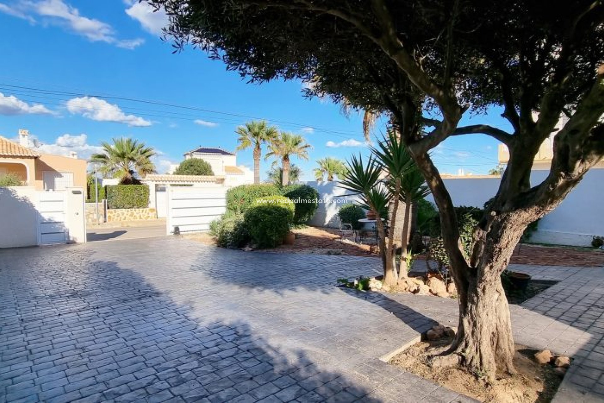 Reventa - Villa -
Orihuela Costa - Playa Flamenca