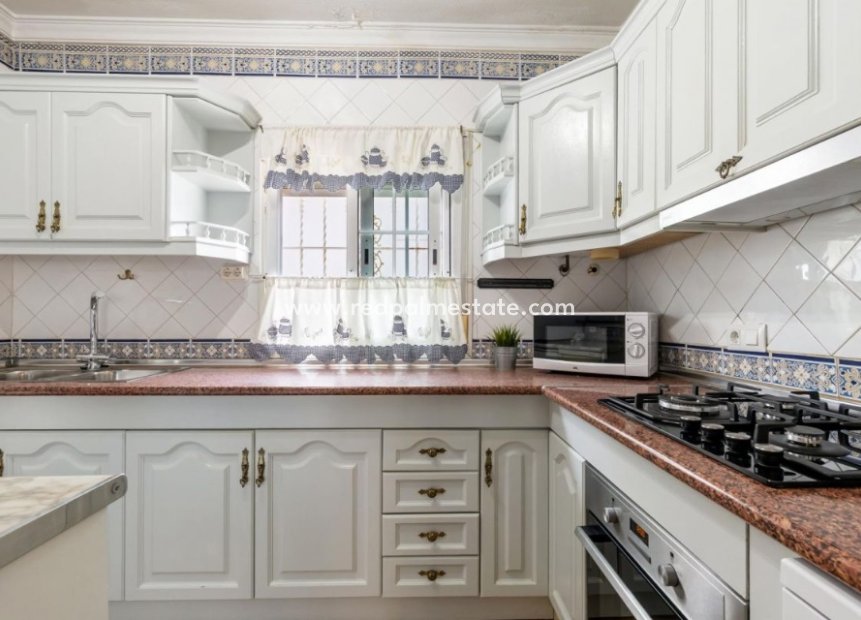 Reventa - Villa -
Orihuela Costa - Playa Flamenca