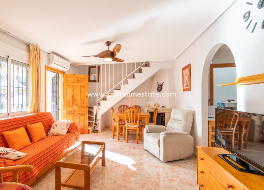 Reventa - Villa -
Orihuela Costa - Playa Flamenca