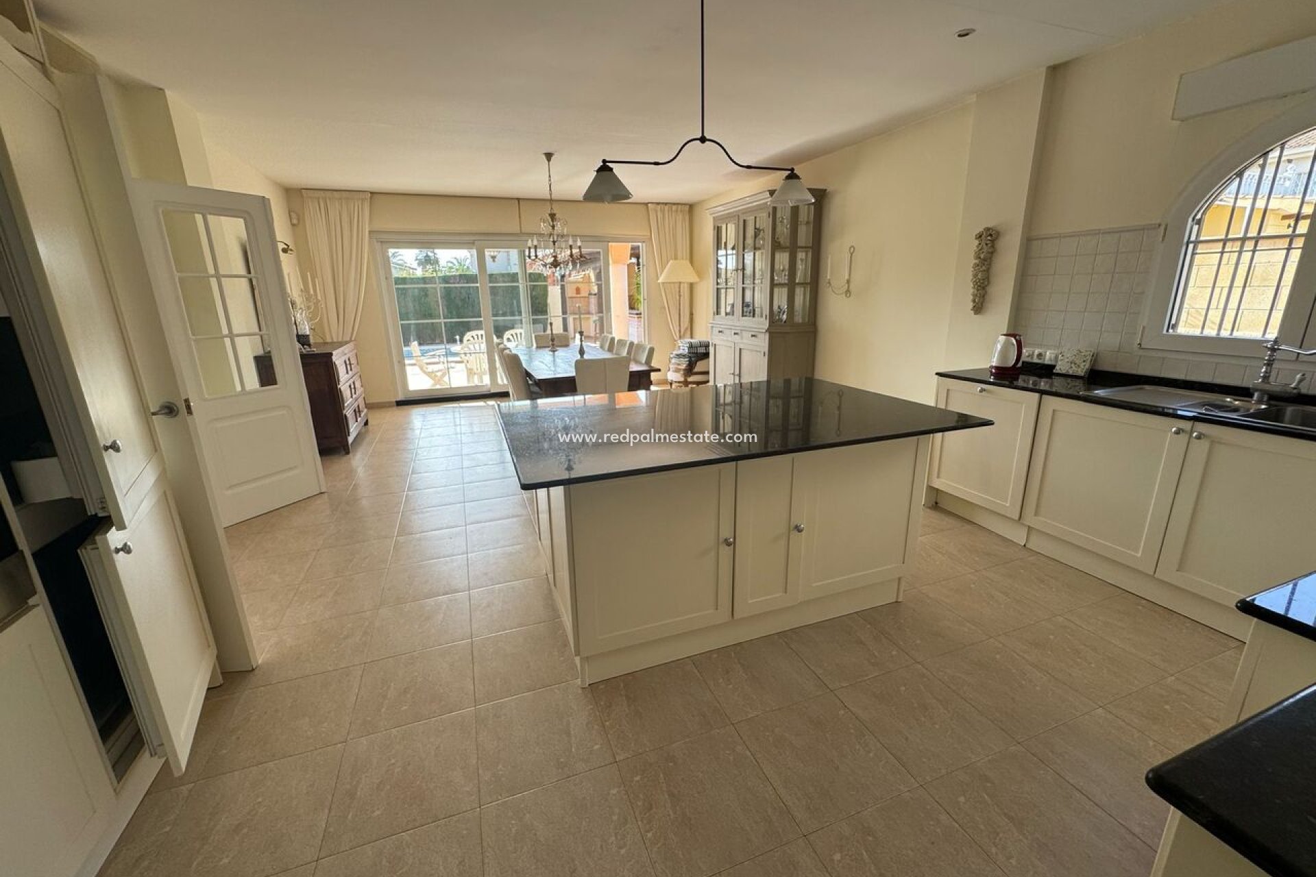 Reventa - Villa -
Orihuela Costa - Playa Flamenca