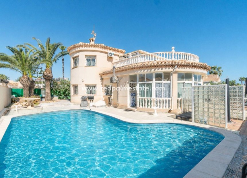 Reventa - Villa -
Orihuela Costa - Playa Flamenca