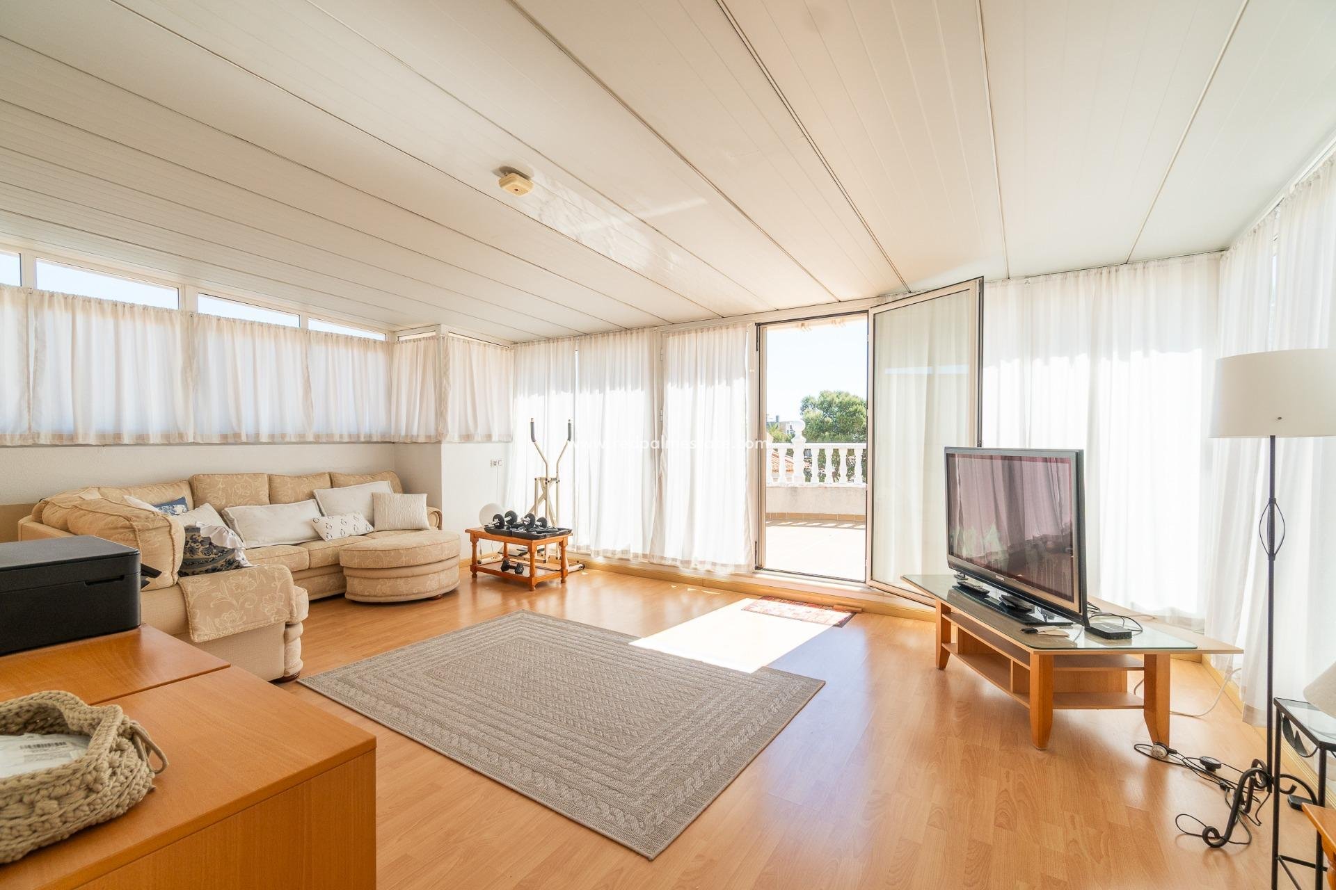 Reventa - Villa -
Orihuela Costa - Playa Flamenca