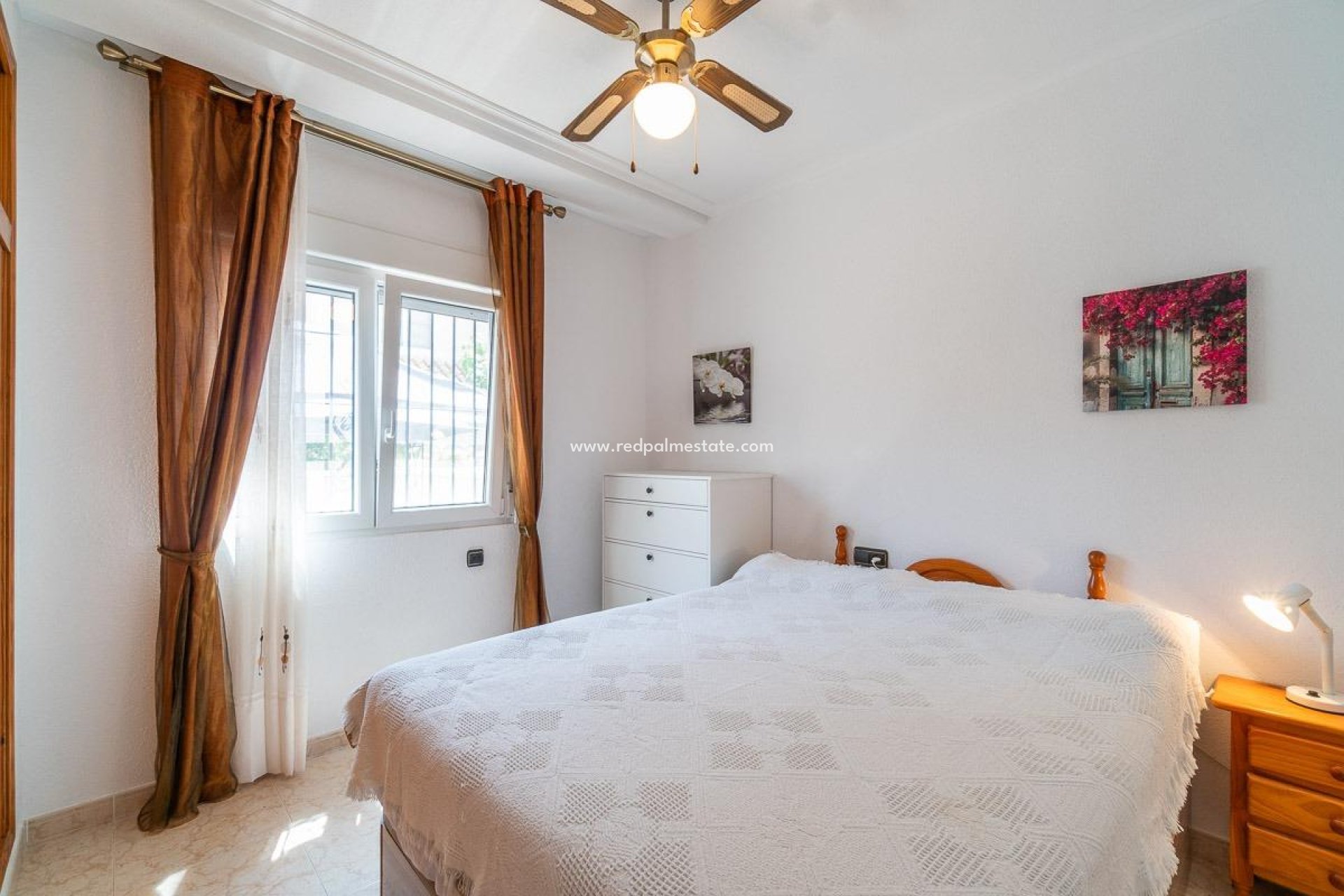 Reventa - Villa -
Orihuela Costa - Playa Flamenca