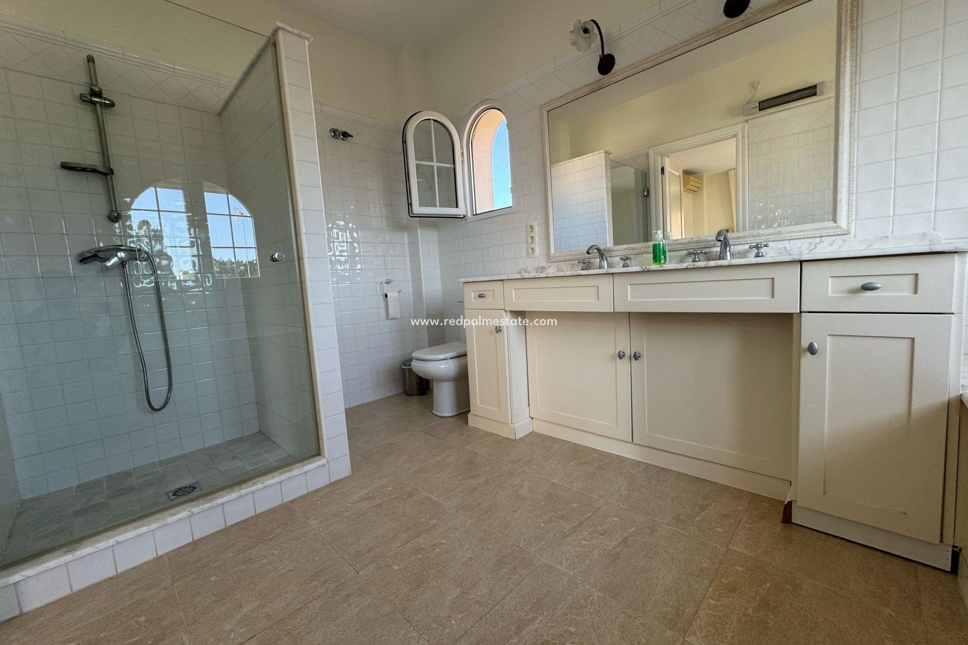 Reventa - Villa -
Orihuela Costa - Playa Flamenca