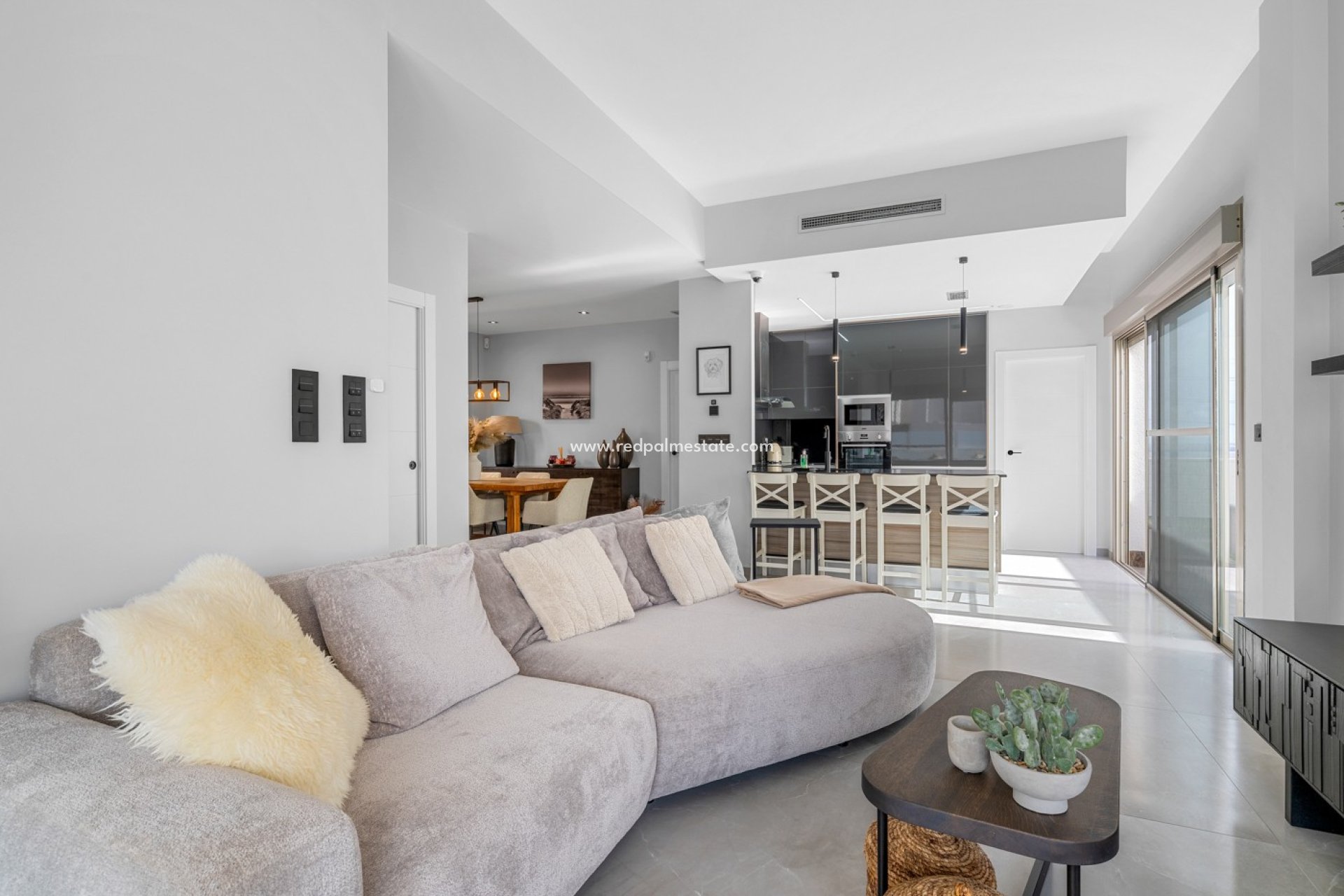 Reventa - Villa -
Orihuela Costa - Villamartín