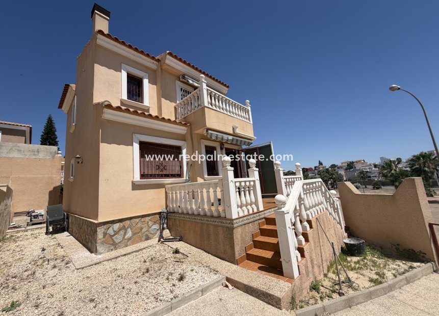Reventa - Villa -
Orihuela Costa - Villamartín