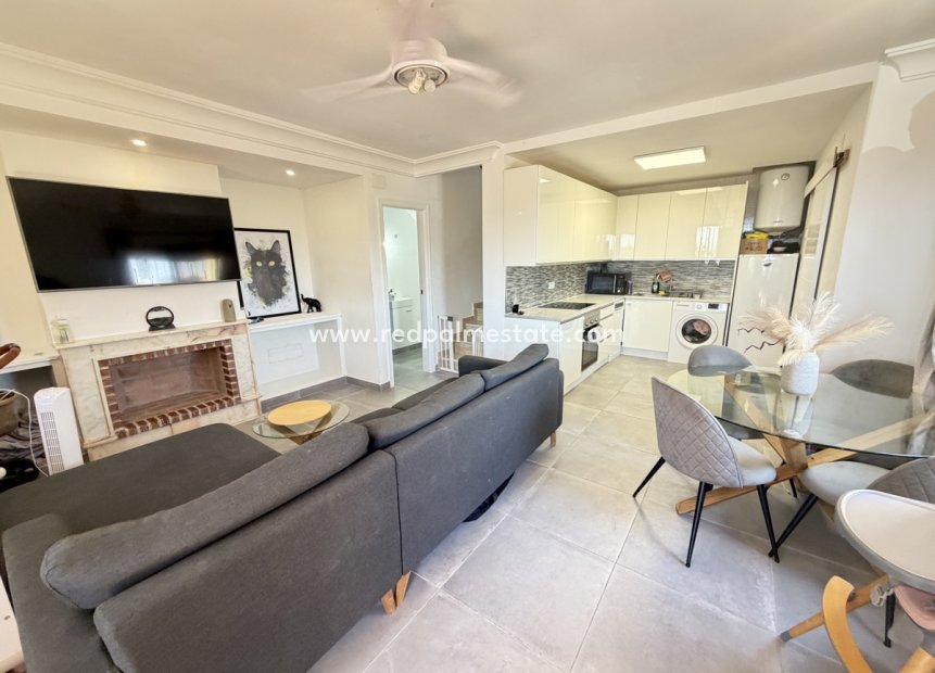 Reventa - Villa -
Orihuela Costa - Villamartín