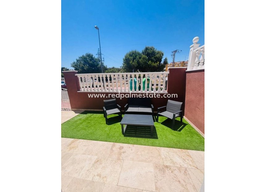Reventa - Villa -
Orihuela Costa - Villamartín