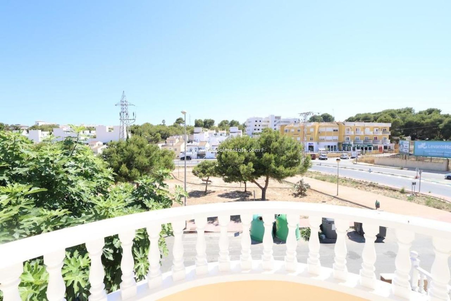 Reventa - Villa -
Orihuela Costa - Villamartín