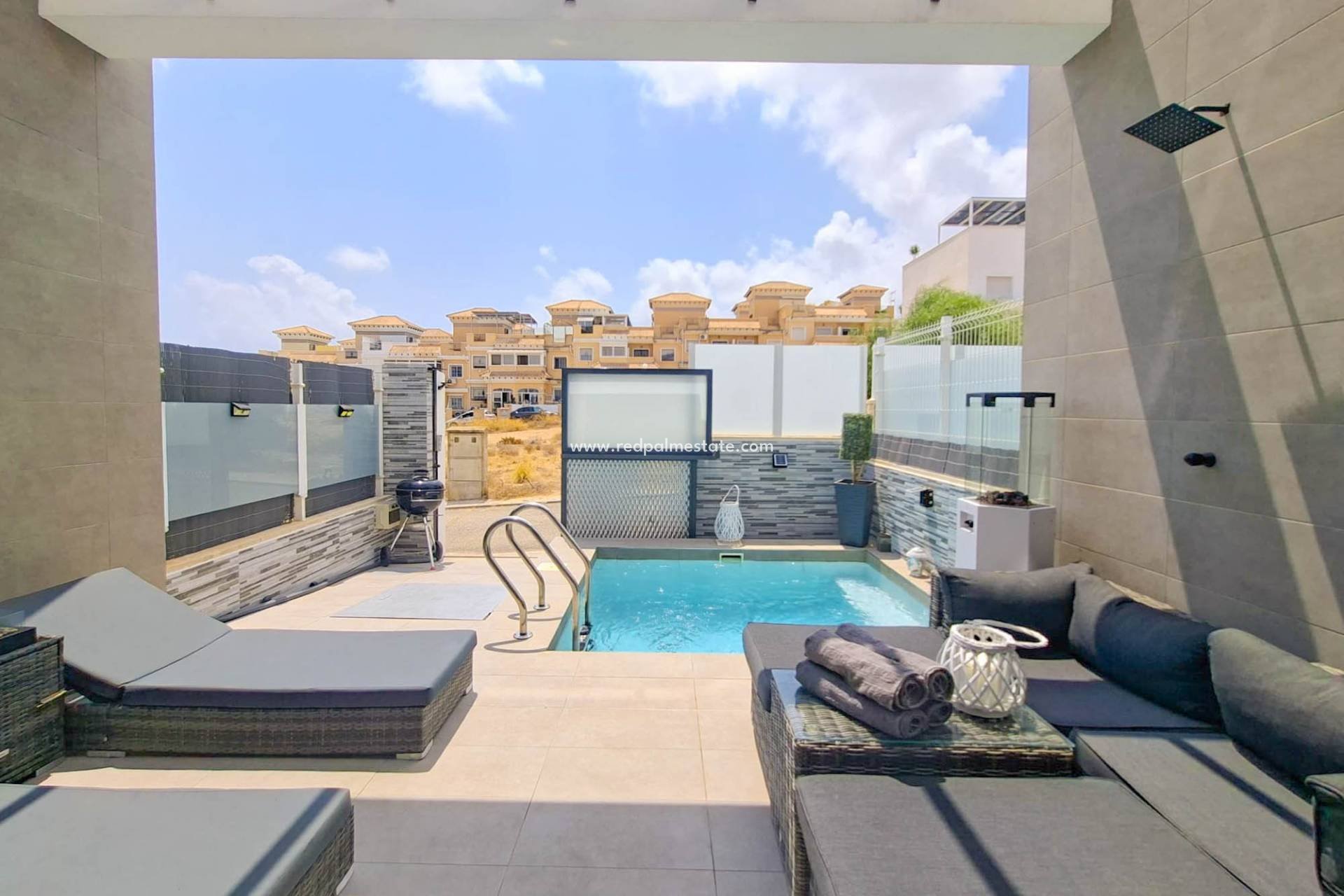 Reventa - Villa -
Orihuela Costa - Villamartín