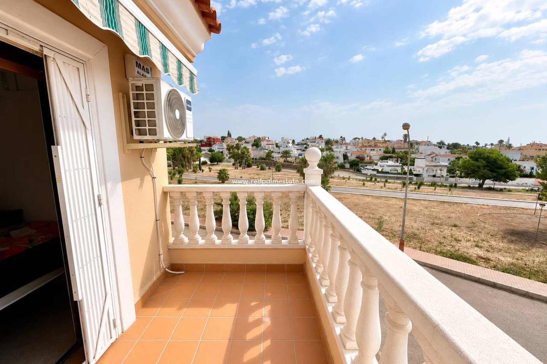 Reventa - Villa -
Orihuela Costa - Villamartín
