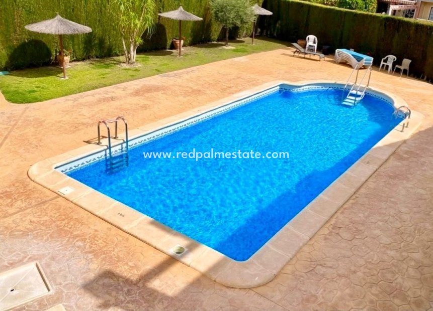 Reventa - Villa -
Orihuela Costa - Villamartín