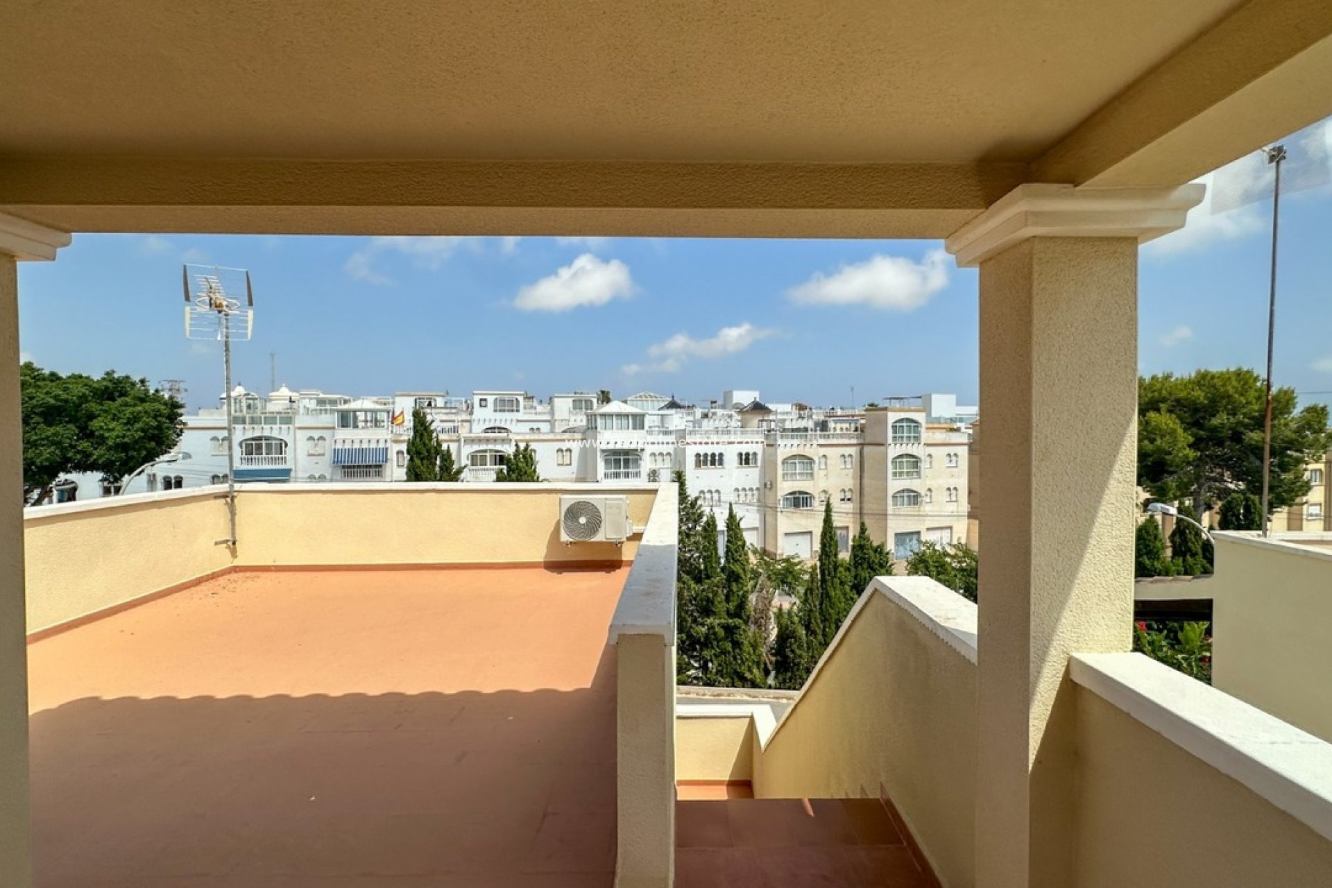 Reventa - Villa -
Orihuela Costa - Villamartín