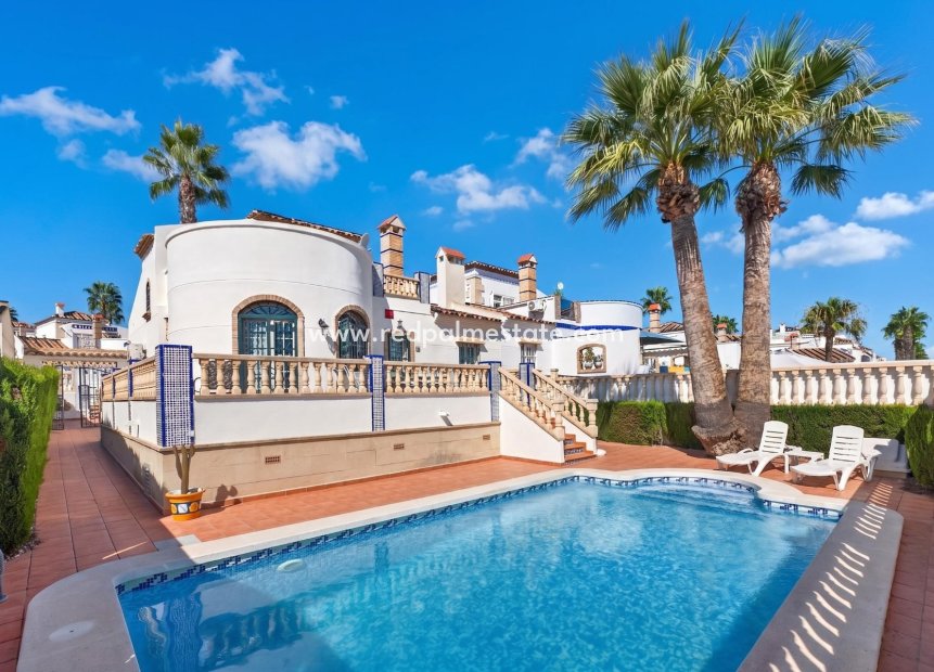 Reventa - Villa -
Orihuela Costa - Villamartín