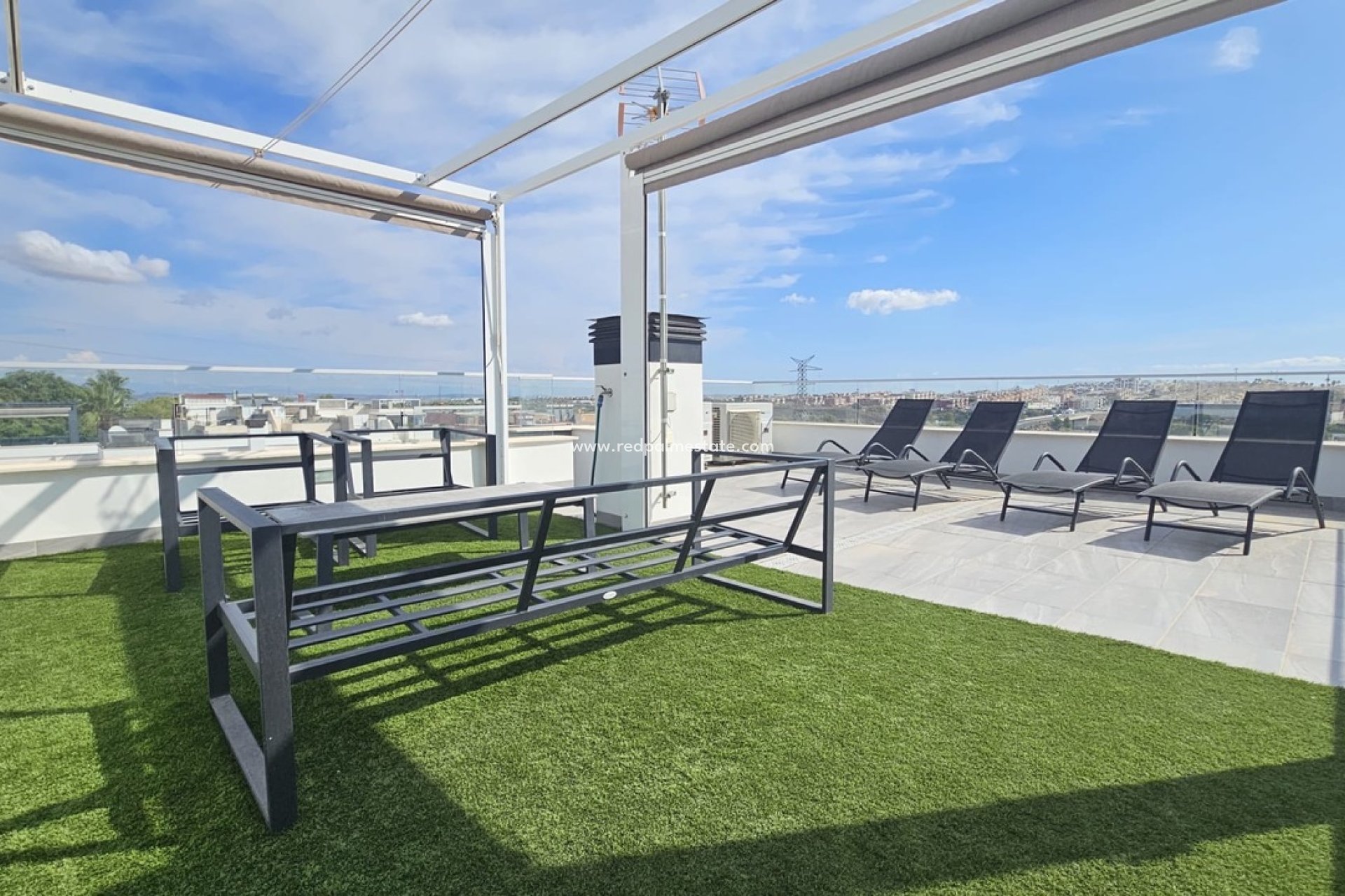 Reventa - Villa -
Orihuela Costa - Villamartín