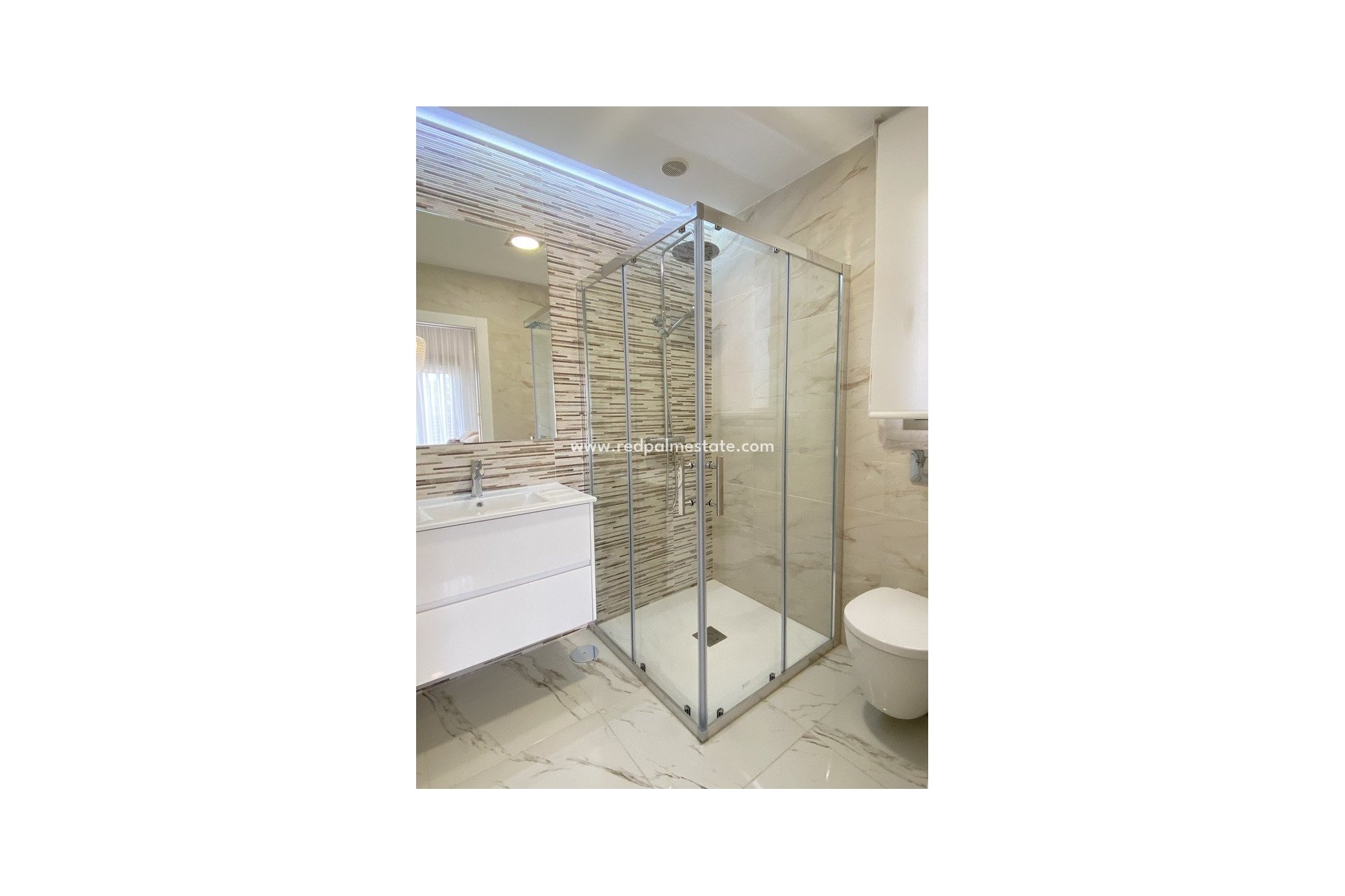 Reventa - Villa -
Orihuela Costa - Villamartín