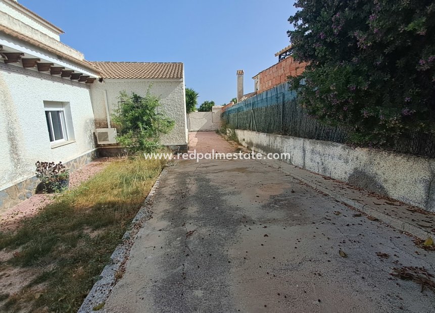Reventa - Villa -
Orihuela Costa - Villamartín