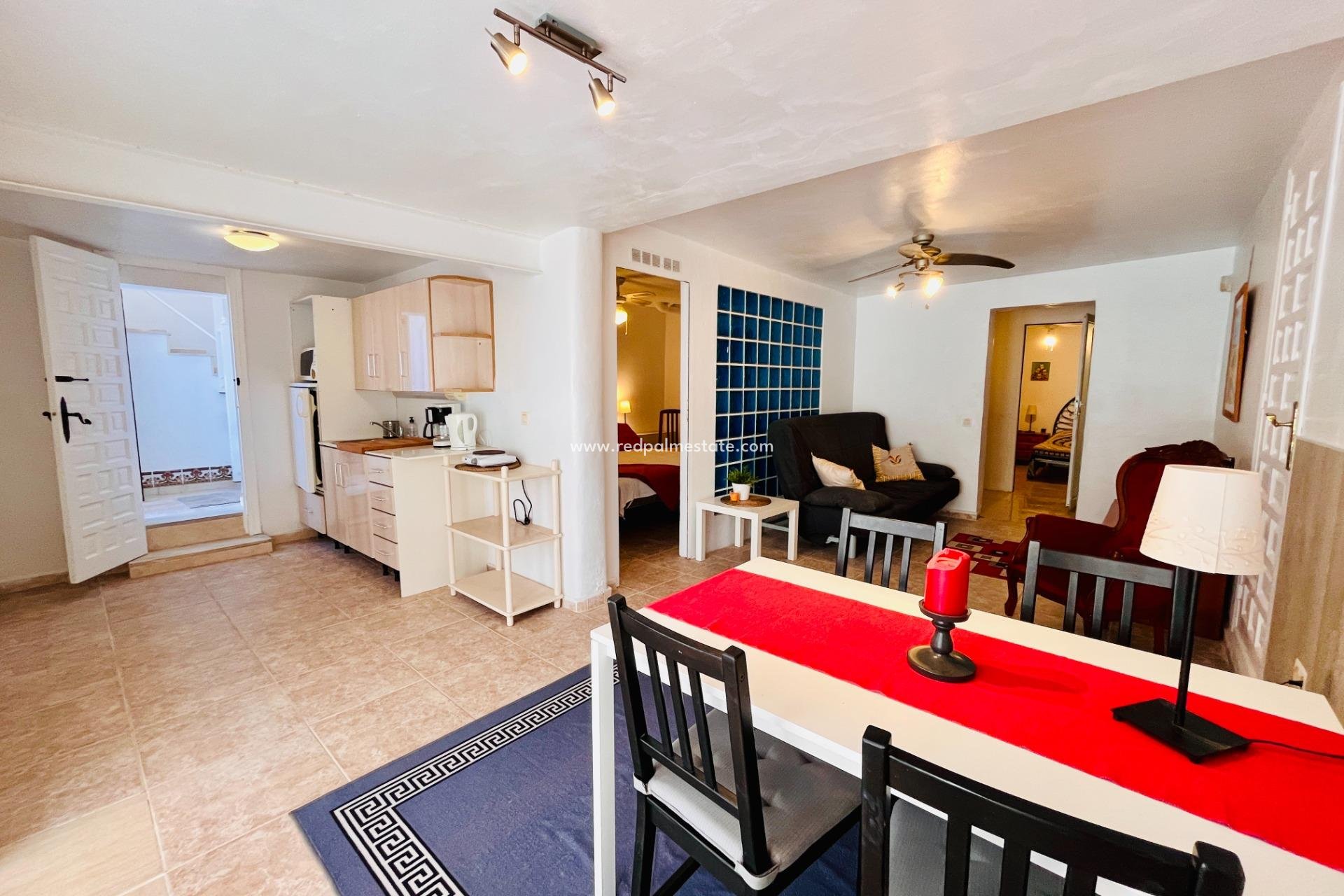 Reventa - Villa -
Orihuela Costa - Villamartín