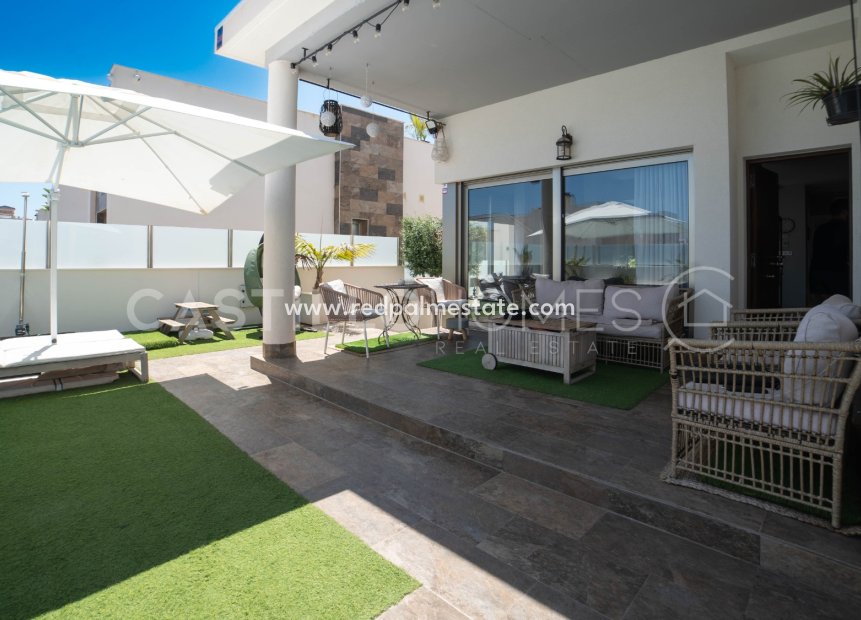 Reventa - Villa -
Orihuela Costa - Villamartín