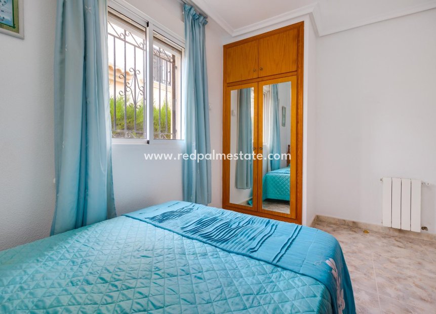 Reventa - Villa -
Orihuela Costa - Villamartín