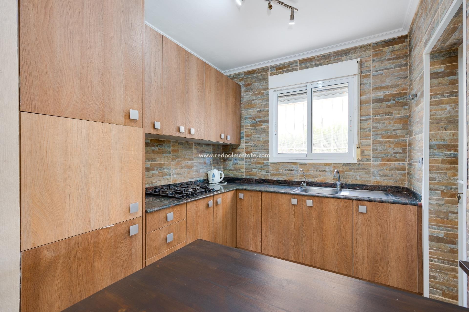 Reventa - Villa -
Orihuela Costa - Villamartín