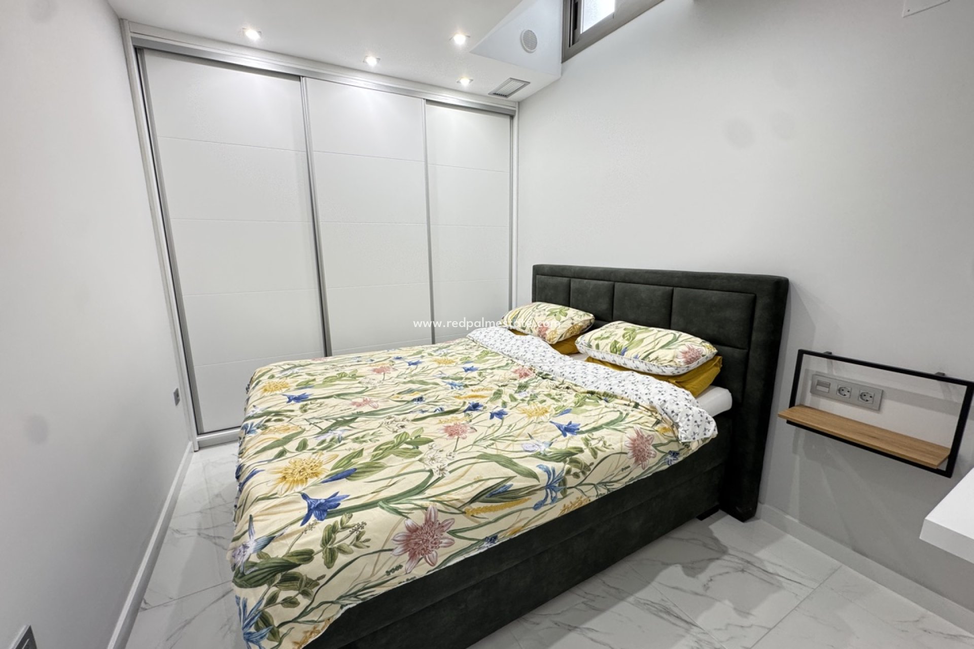 Reventa - Villa -
Orihuela Costa - Villamartín